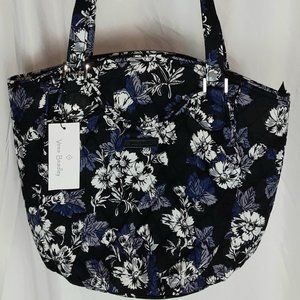 NWT Vera Bradley Glenna in Frosted Floral